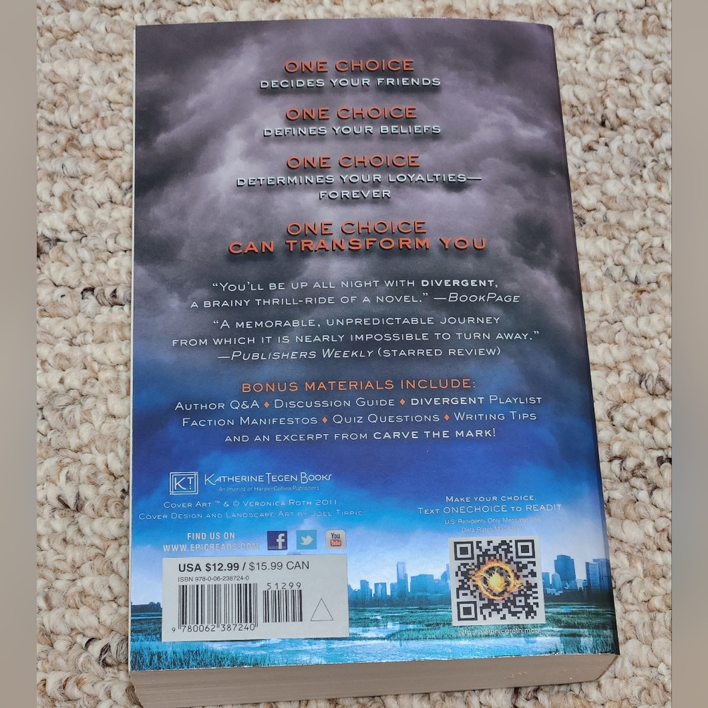 Divergent Paperback - Picture 3 of 5